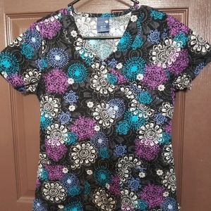 Zoe & Chloe XS scrub top